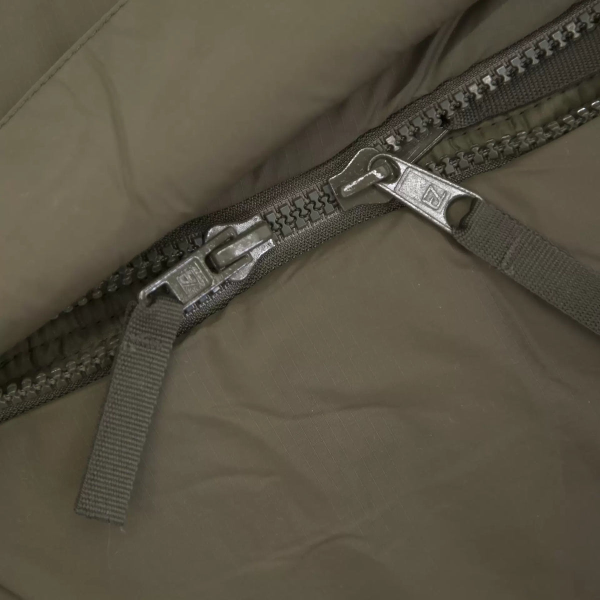 Carinthia Defence 4 — Olive