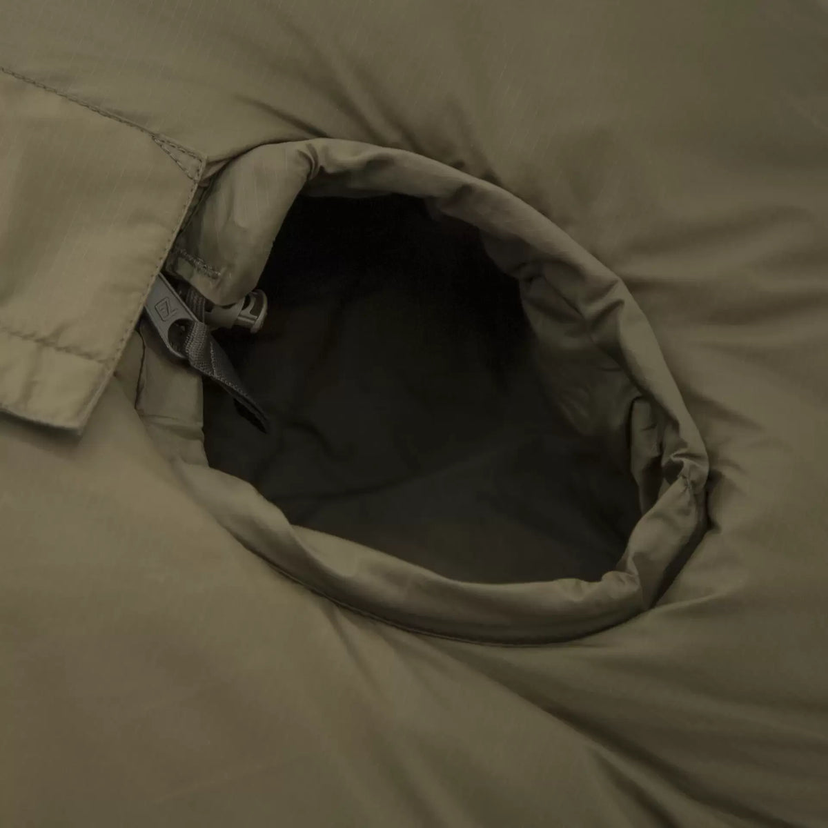 Carinthia Survival One — Olive