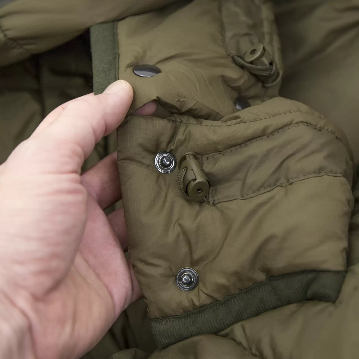 Carinthia Survival One — Olive