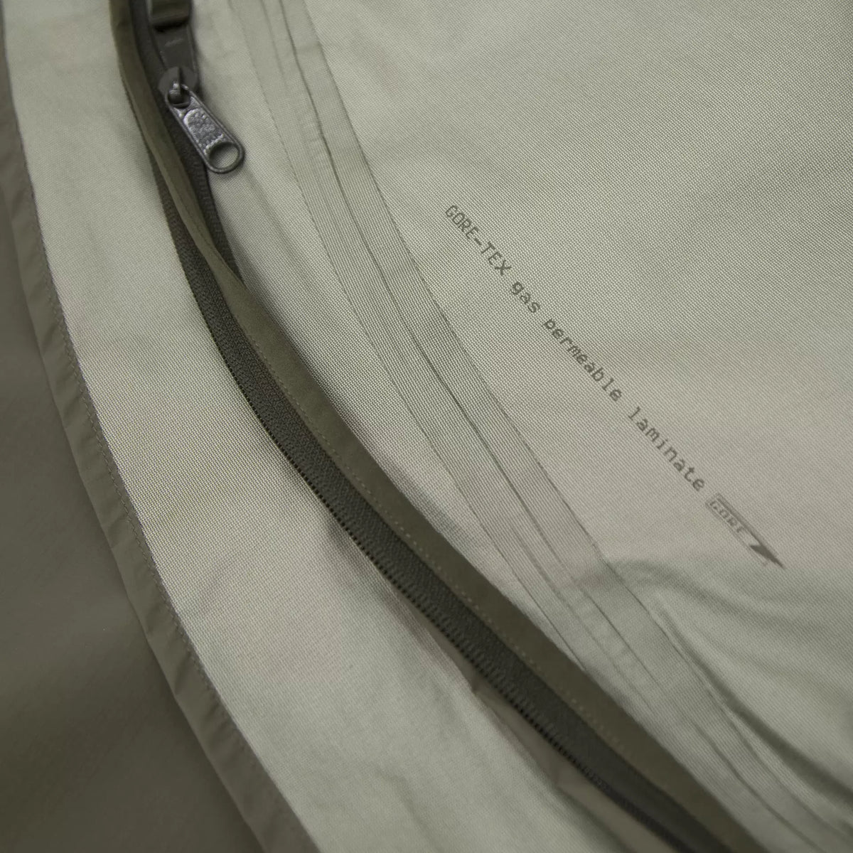 Carinthia Expedition Cover Gore — Olive