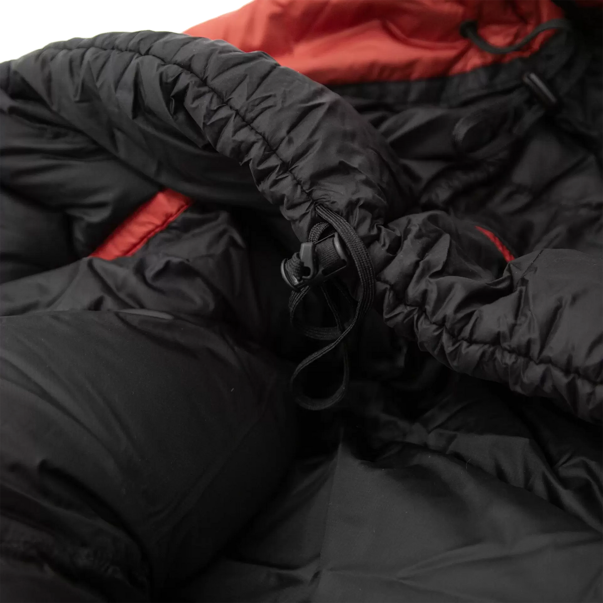 Carinthia D 800X — Red