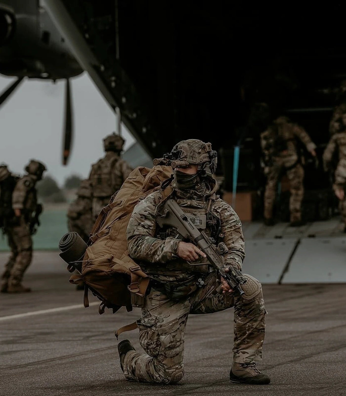 Operator in Crye Bekleidung